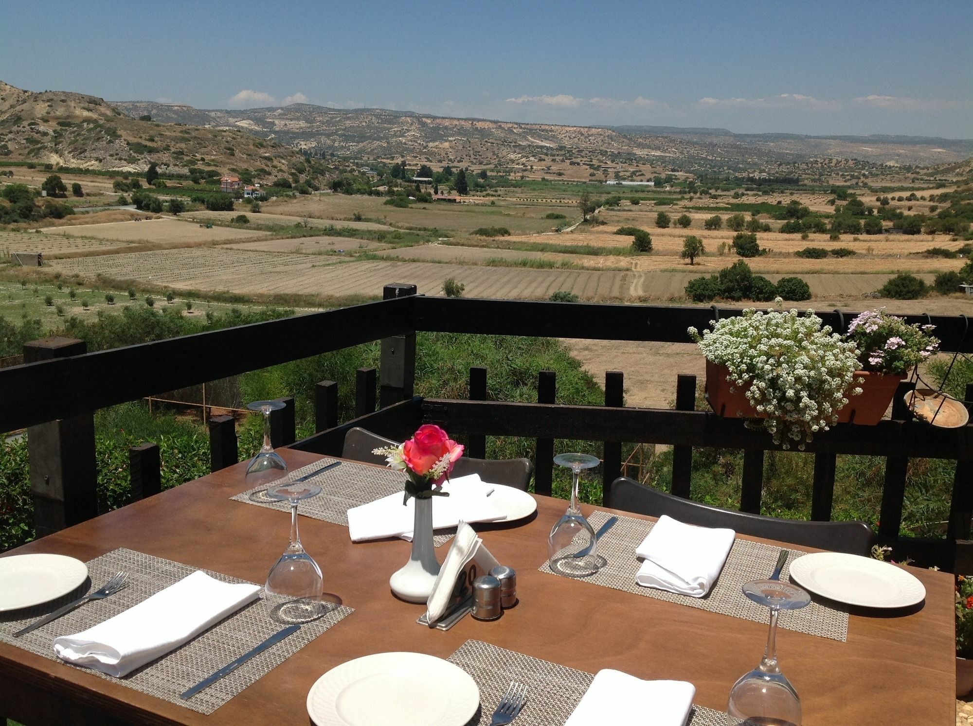 Pelekanos Apartments Pissouri Esterno foto