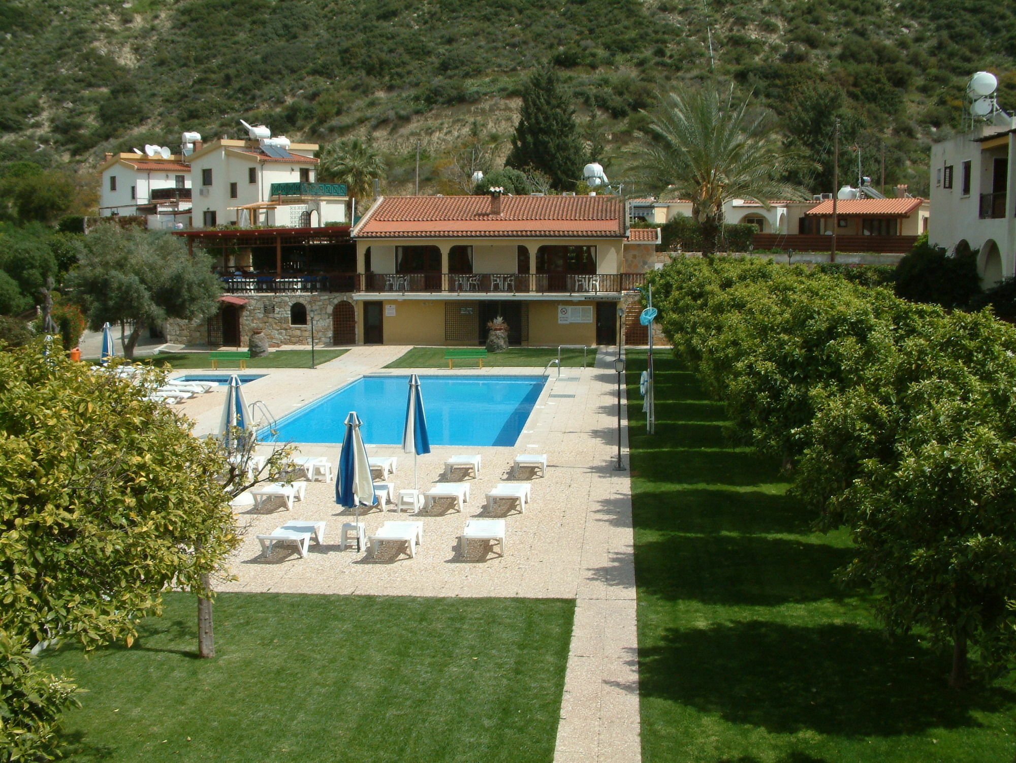 Pelekanos Apartments Pissouri Esterno foto